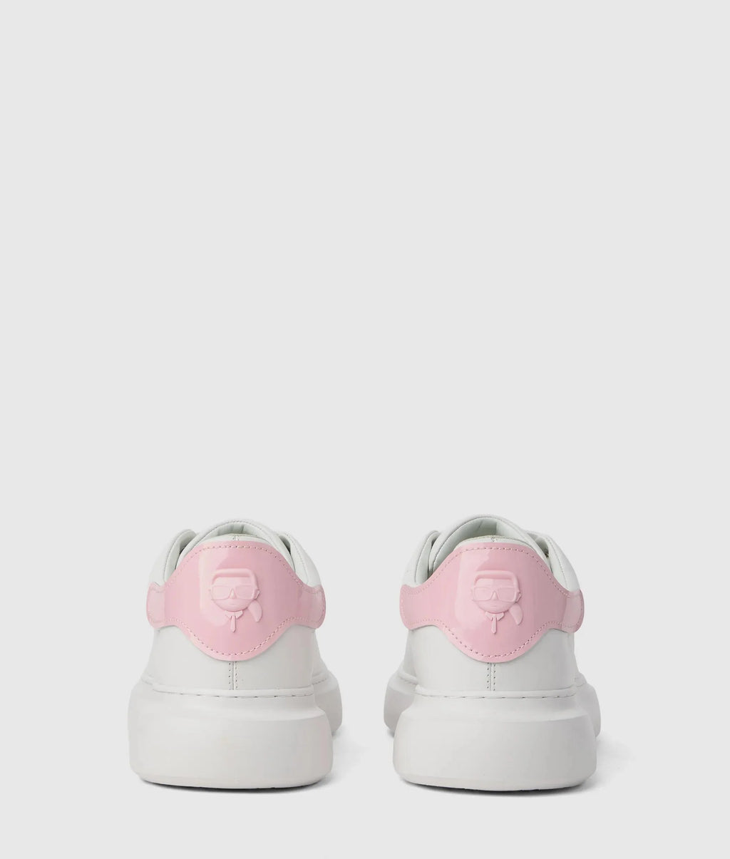Ikon NFT kore sneakers