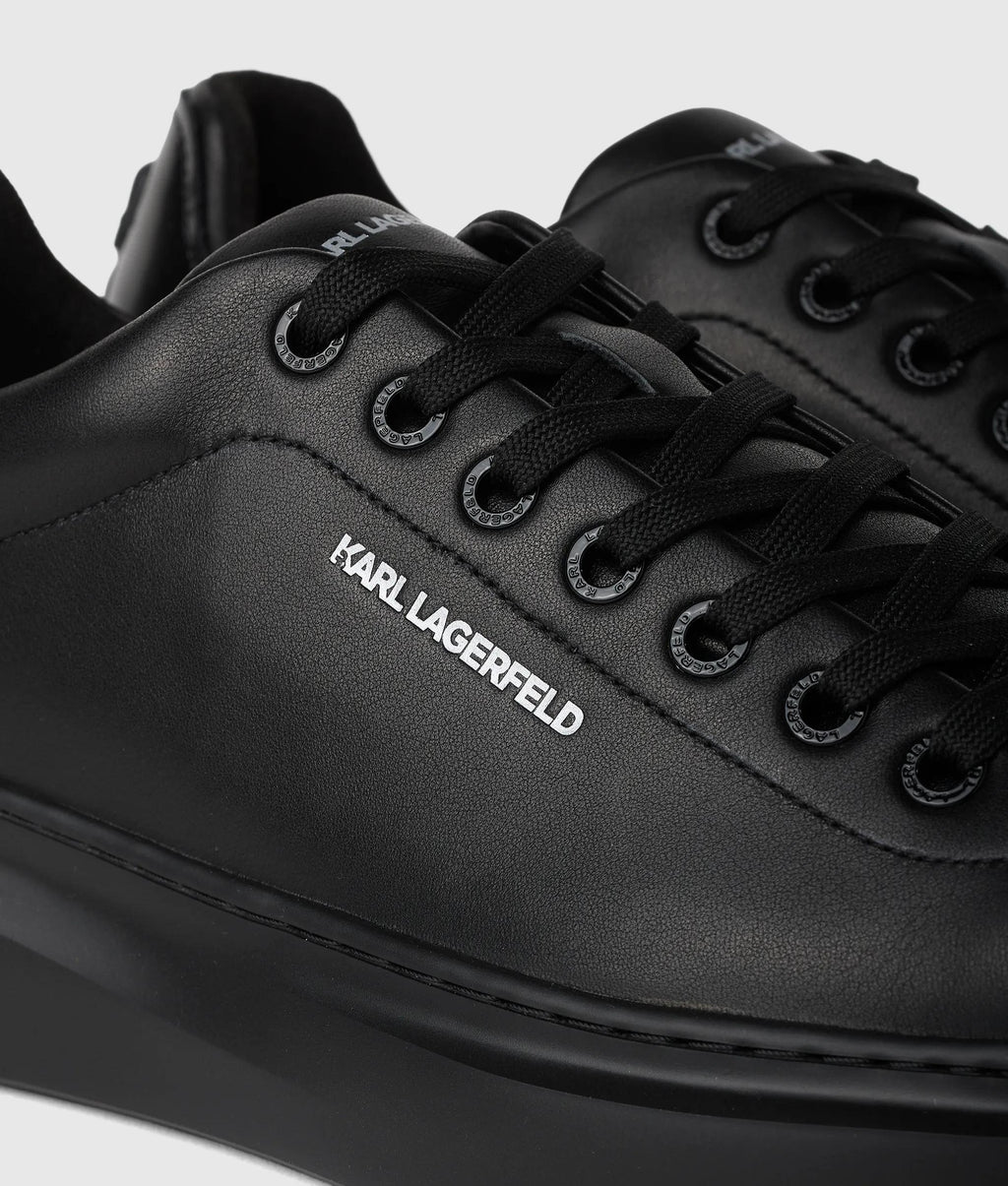 Ikon NFT kore sneakers