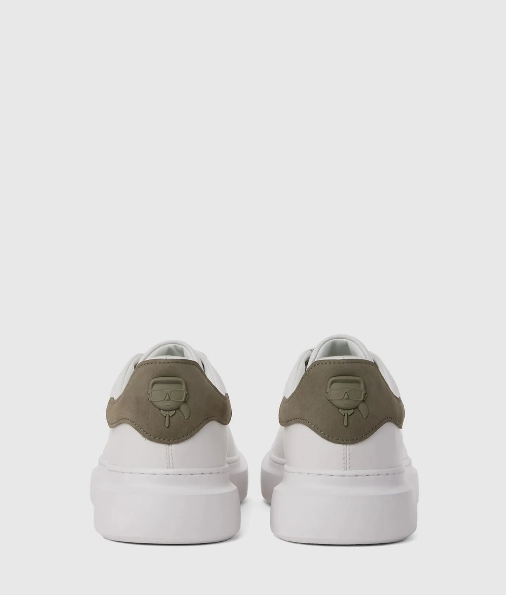 Ikon NFT kore sneakers