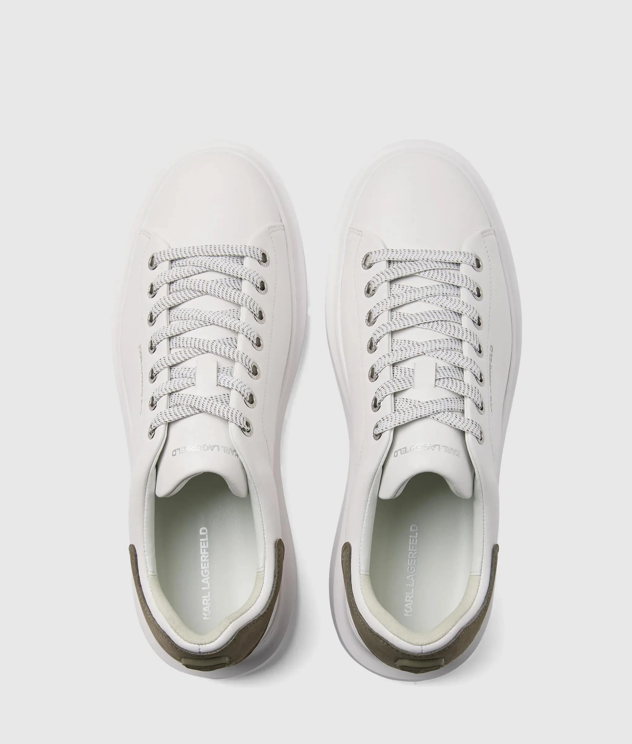 Ikon NFT kore sneakers