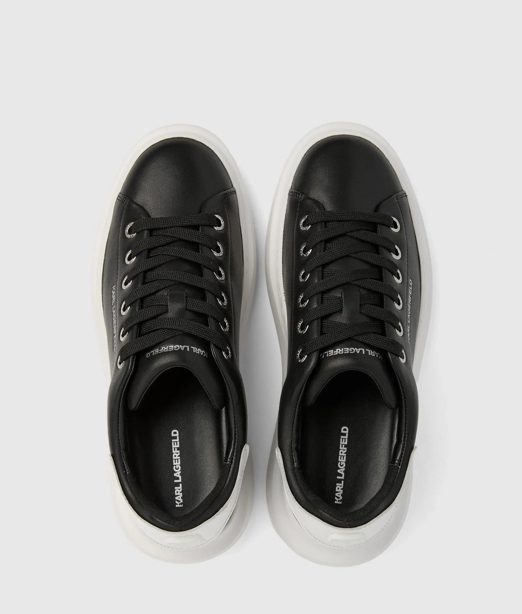 Ikon NFT kore sneakers