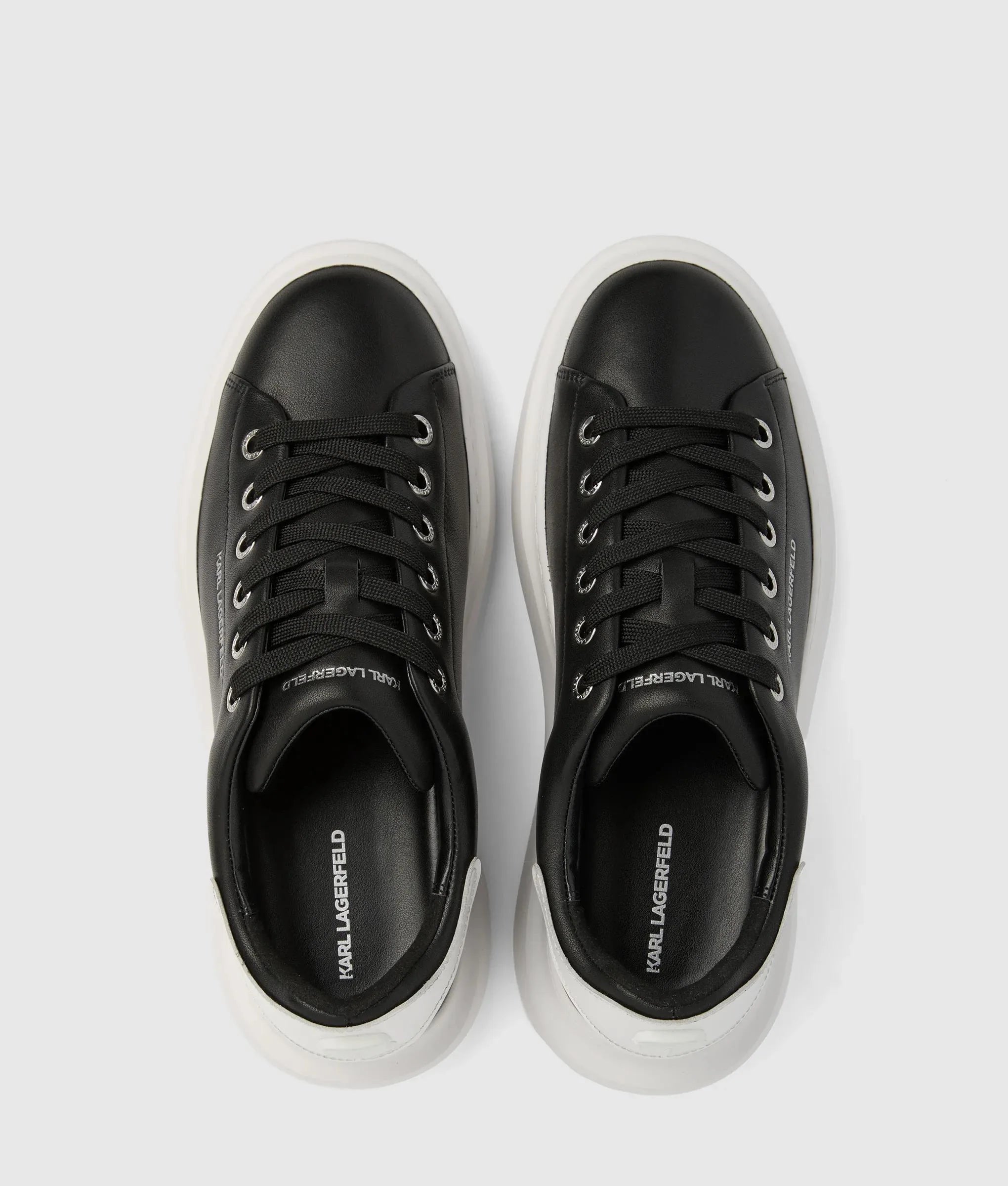 Ikon NFT kore sneakers