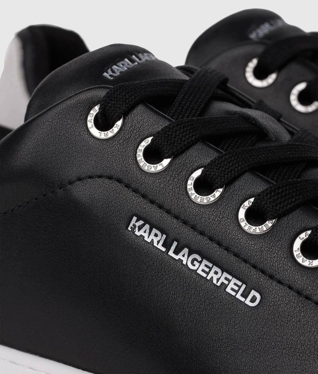 Ikon NFT kore sneakers